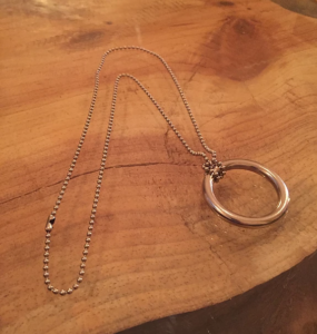 Physics Ring and Chain Trick